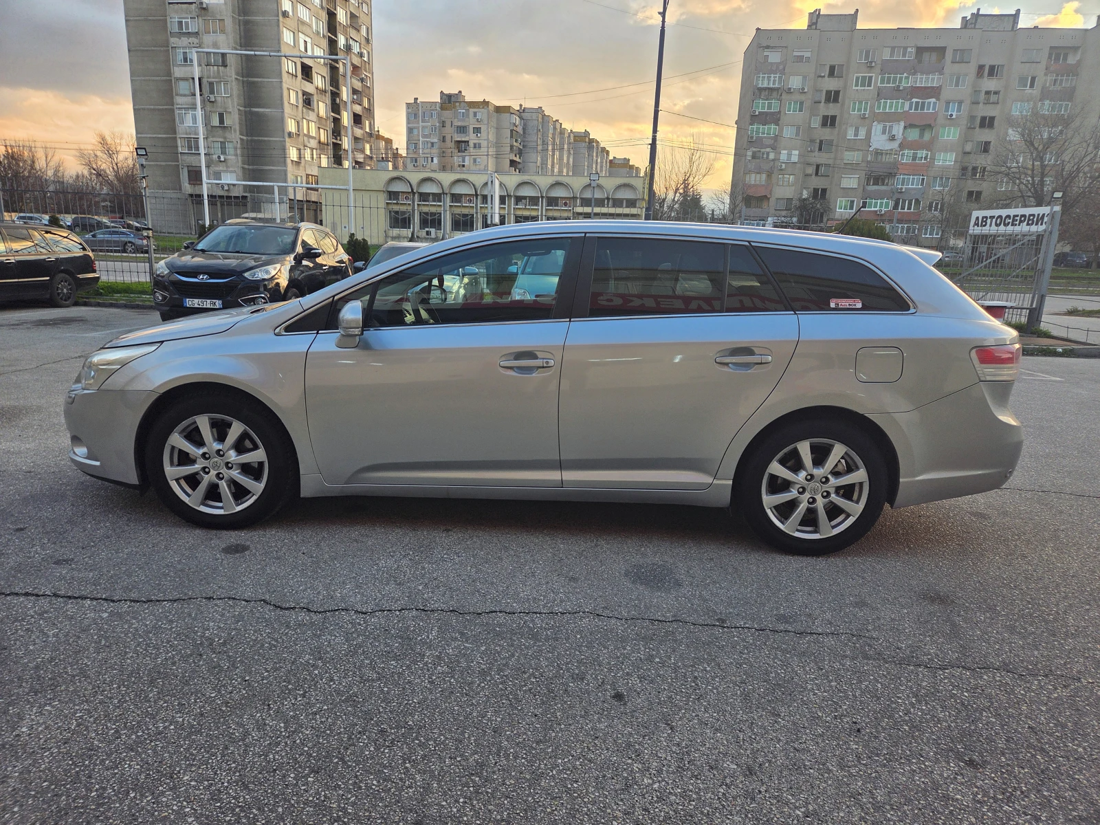 Toyota Avensis 2.2 D-4D (150 Hp) Xenon/Keyless  - изображение 2