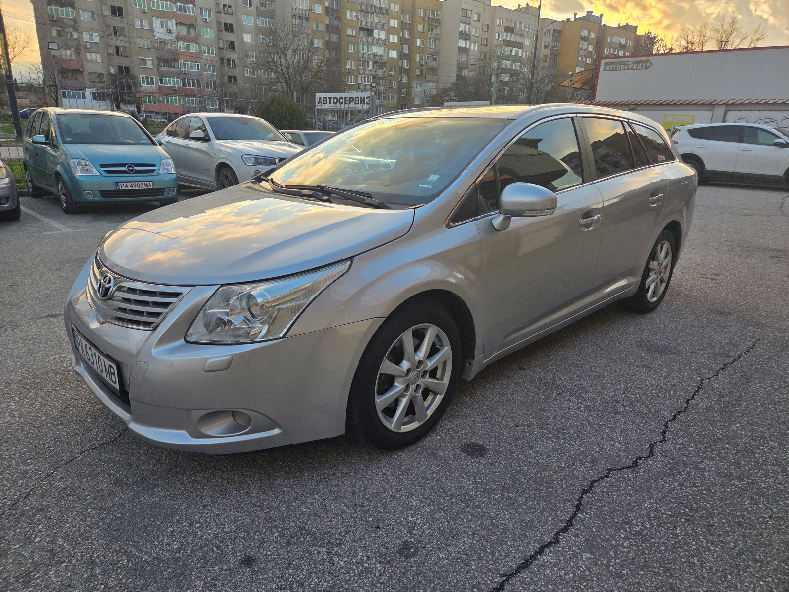 Toyota Avensis 2.2 D-4D (150 Hp) Xenon/Keyless  | Mobile.bg � ����������� 1