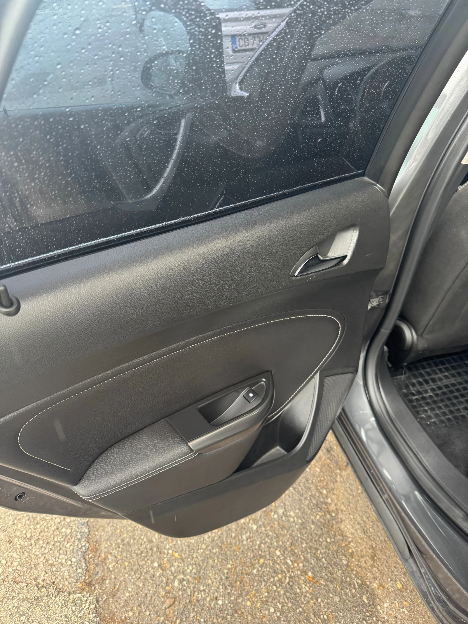 Opel Astra 1.4т 140к.с. - изображение 7