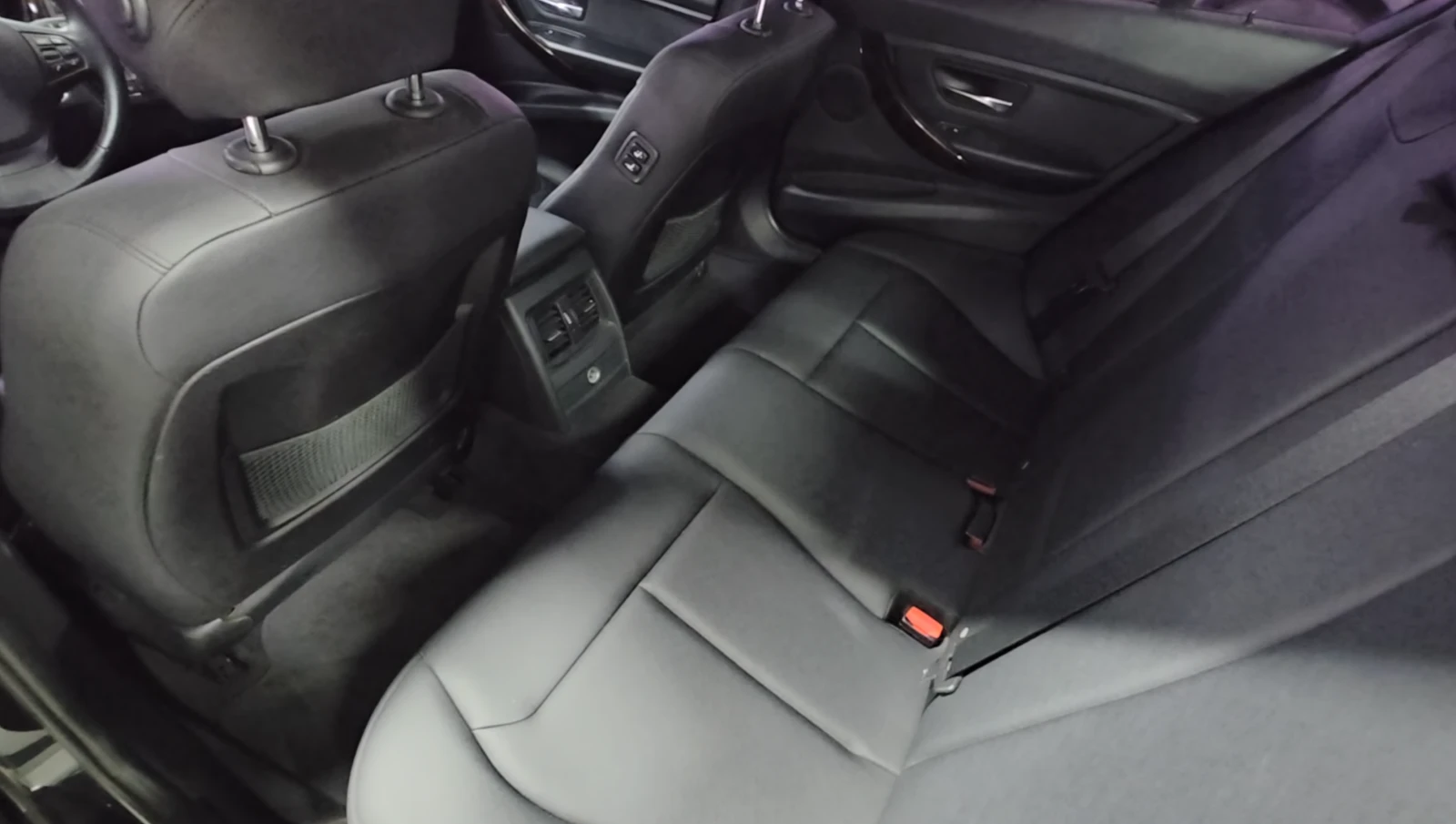 BMW 320 БЕЗ ЗАБЕЛЕЖКА/ВИДЕО ПОД ОБЯВАТА, снимка 8 - Автомобили и джипове - 53775428