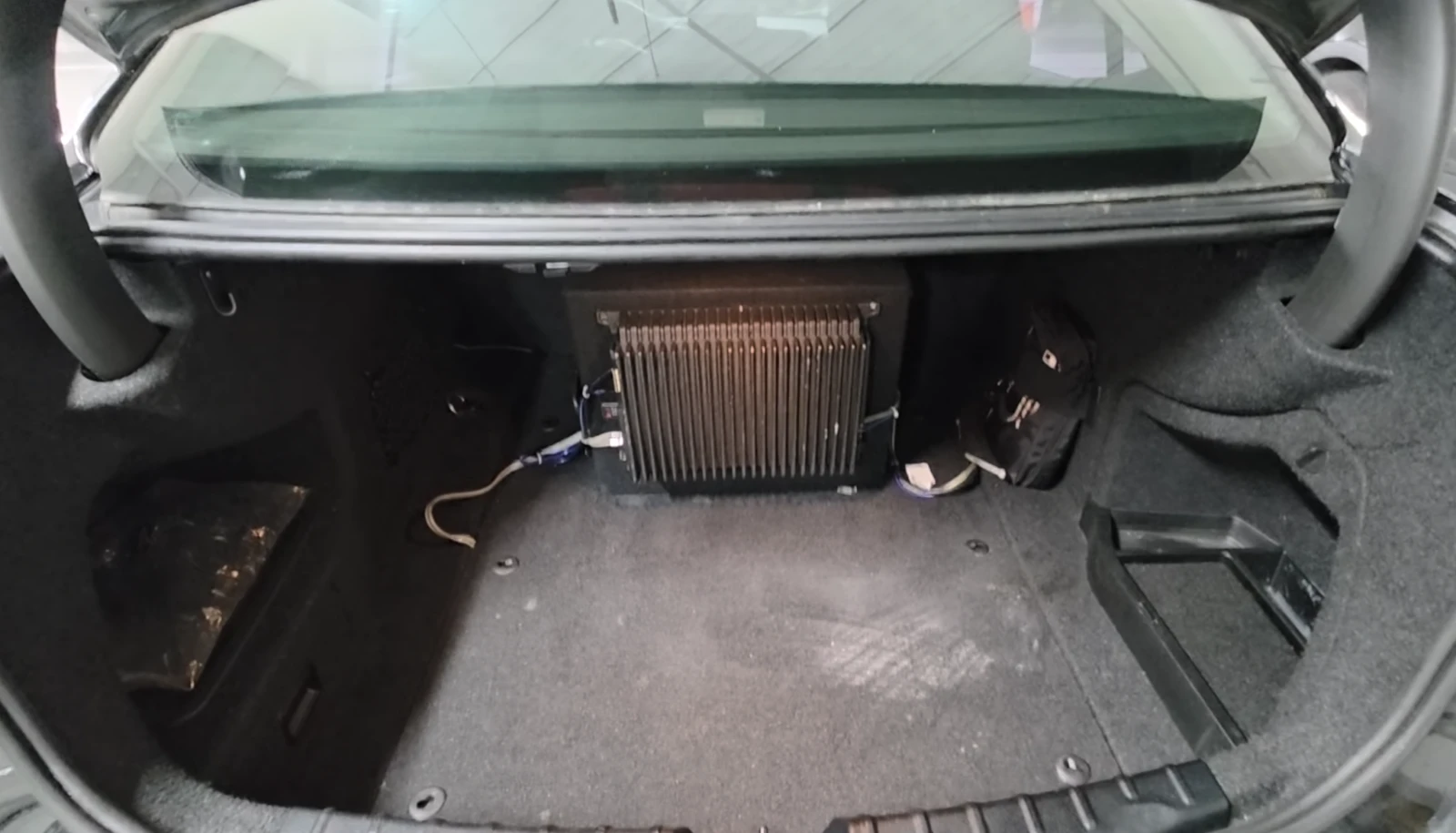 BMW 320 БЕЗ ЗАБЕЛЕЖКА/ВИДЕО ПОД ОБЯВАТА, снимка 13 - Автомобили и джипове - 53775428