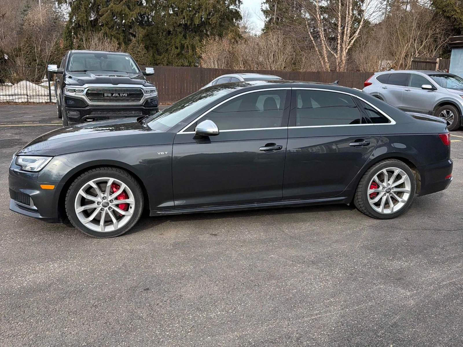 Audi S4 TECHNIK С РЕГИСТРАЦИЯ & АВТО КРЕДИТ, снимка 3 - Автомобили и джипове - 53877912