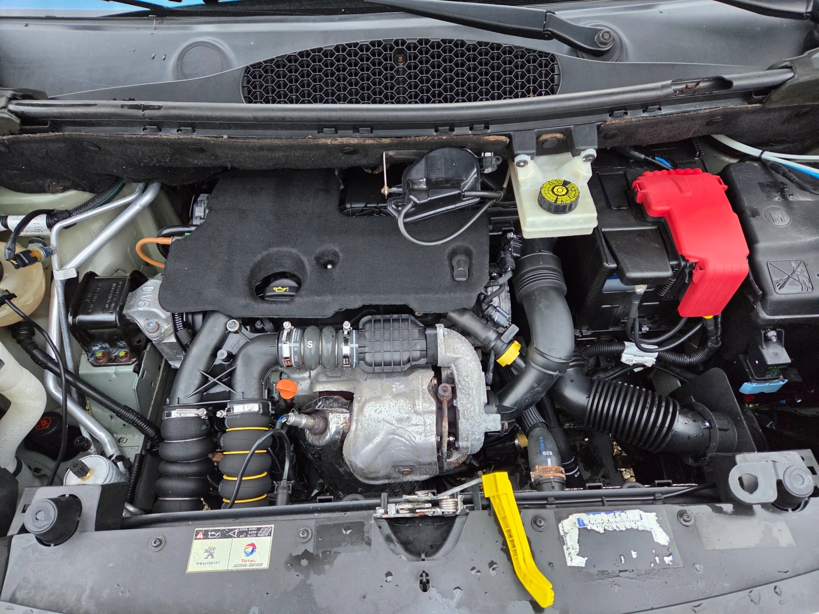 Peugeot Partner 1.6HDI-Klimatronik-4x4-Dangel !!!, снимка 15 - Автомобили и джипове - 53891387