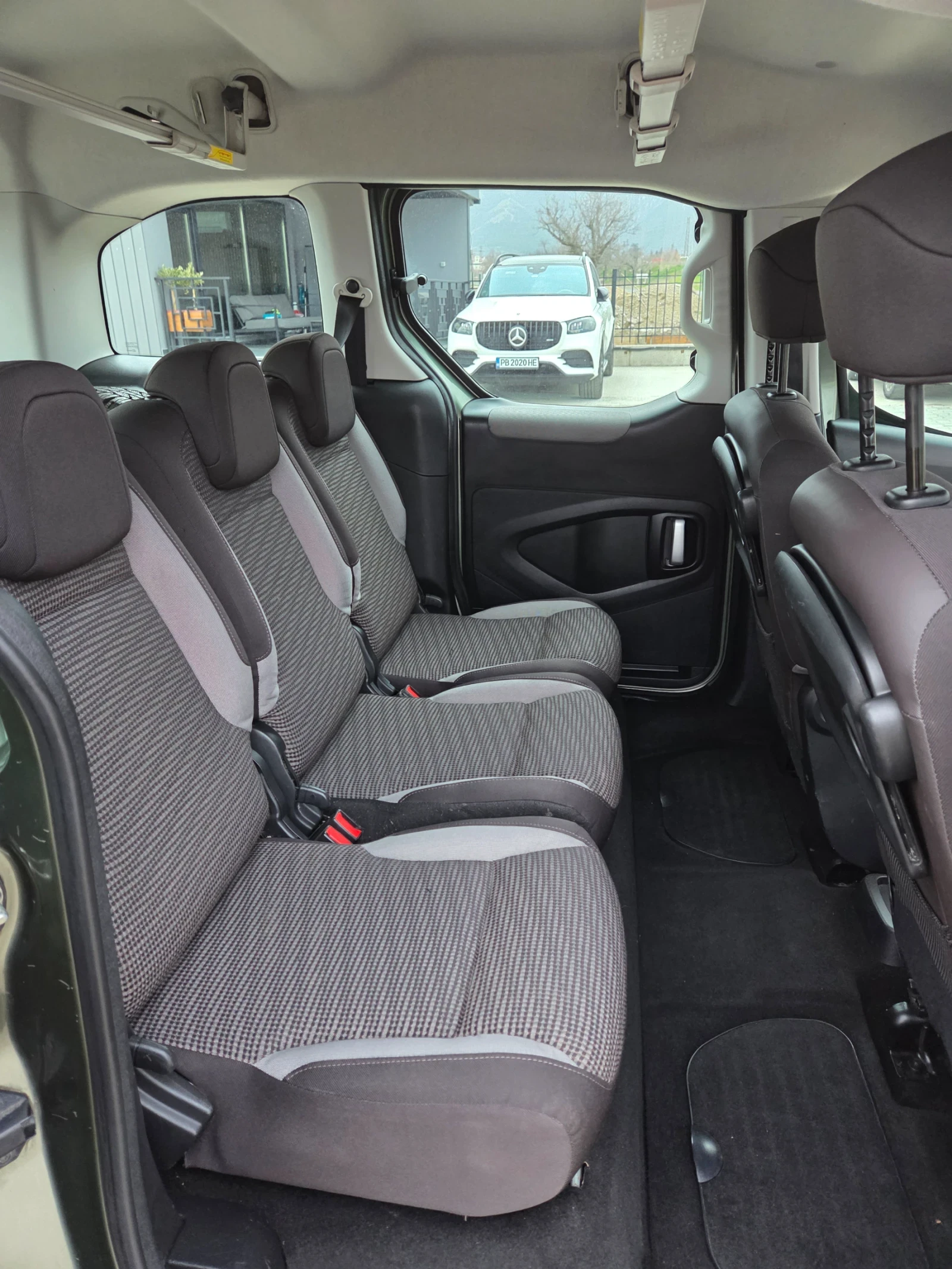 Peugeot Partner 1.6HDI-Klimatronik-4x4-Dangel !!!, снимка 12 - Автомобили и джипове - 53891387