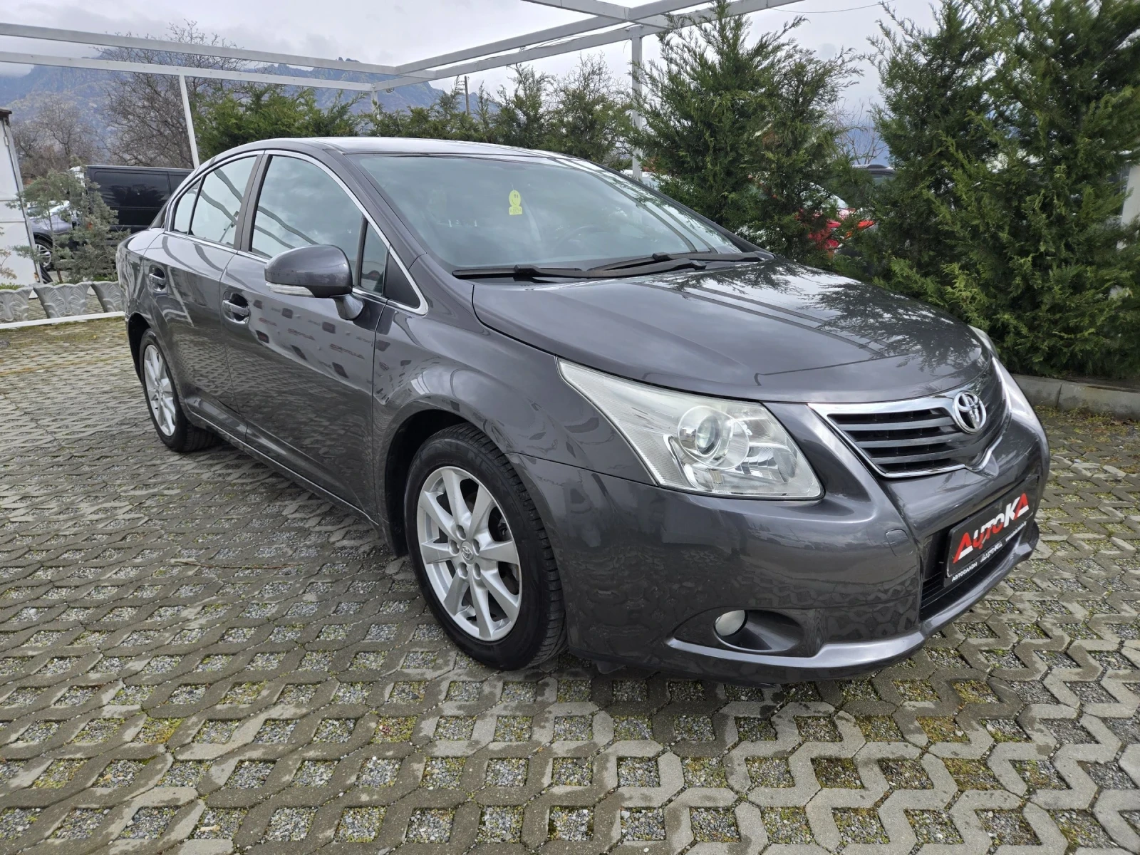 Toyota Avensis 2.0D4d-126кс= 6СК= КЛИМАТРОНИК= СЕРВ.ИСТОРИЯ, снимка 2 - Автомобили и джипове - 54031637