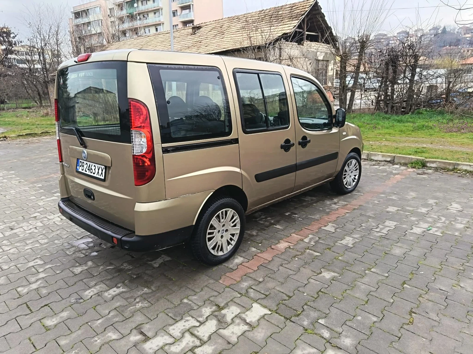 Fiat Doblo 1.4 газ/бензин, снимка 6 - Автомобили и джипове - 54085641
