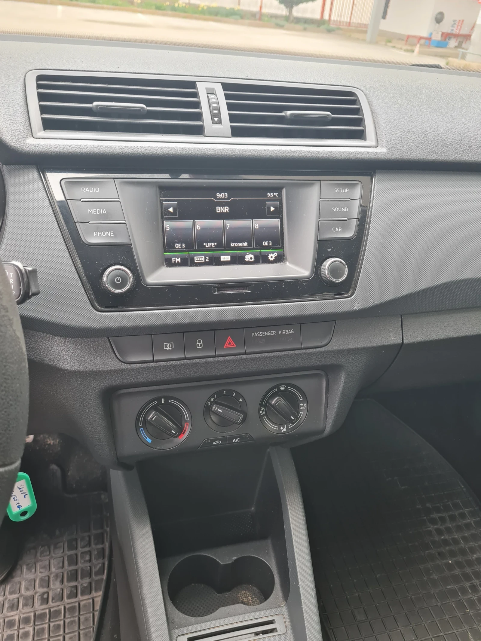 Skoda Fabia 1.4TDI , снимка 9 - Автомобили и джипове - 54159765