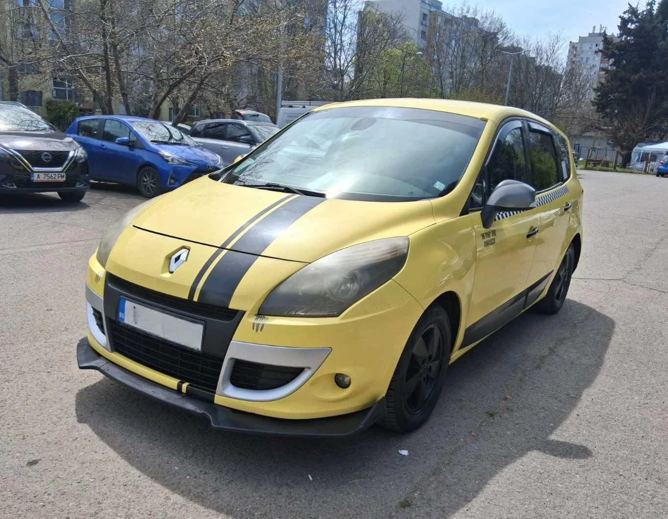 Renault Grand scenic 1.9, снимка 3 - Автомобили и джипове - 54227015