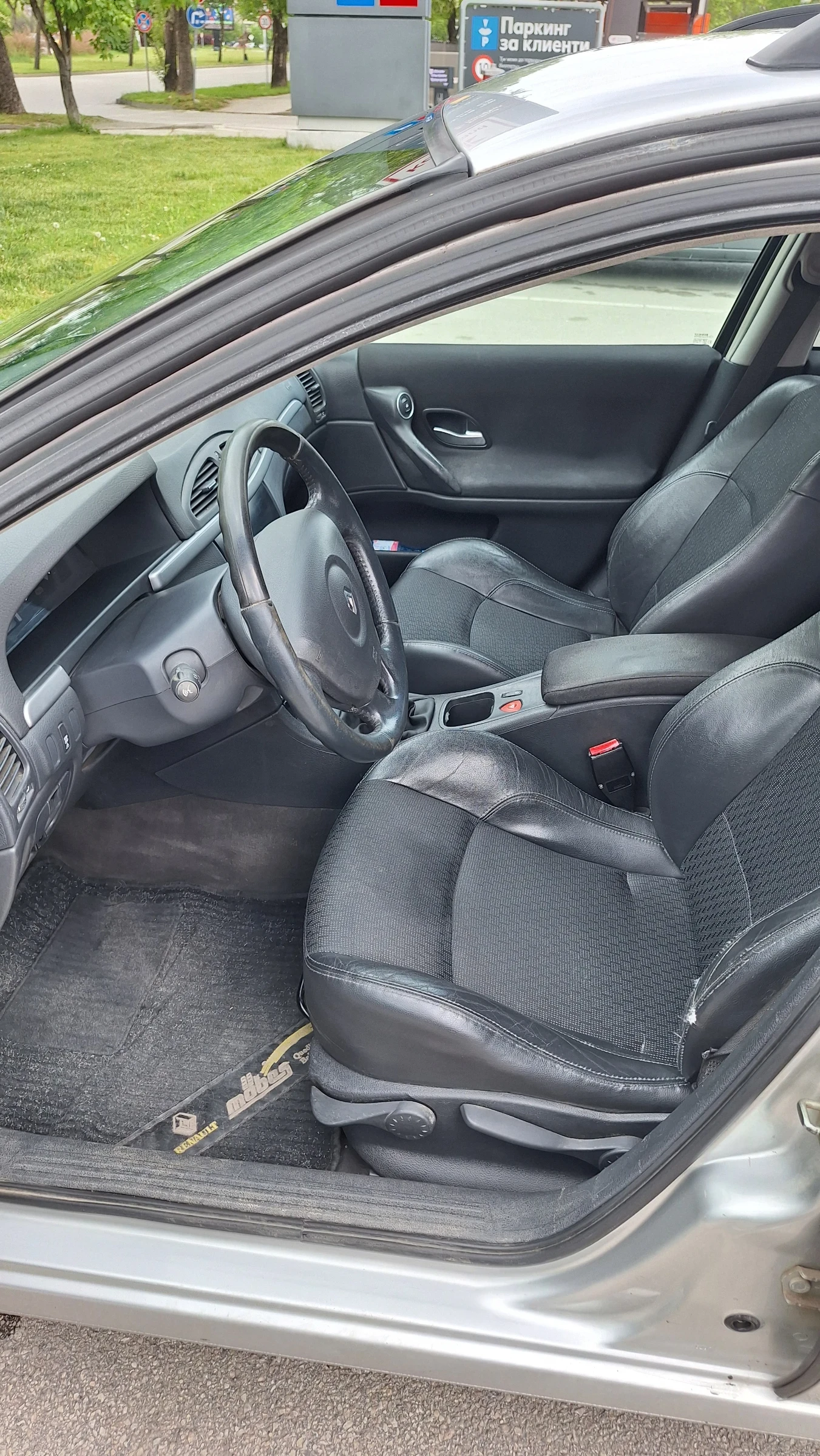 Renault Laguna, снимка 9 - Автомобили и джипове - 54585199