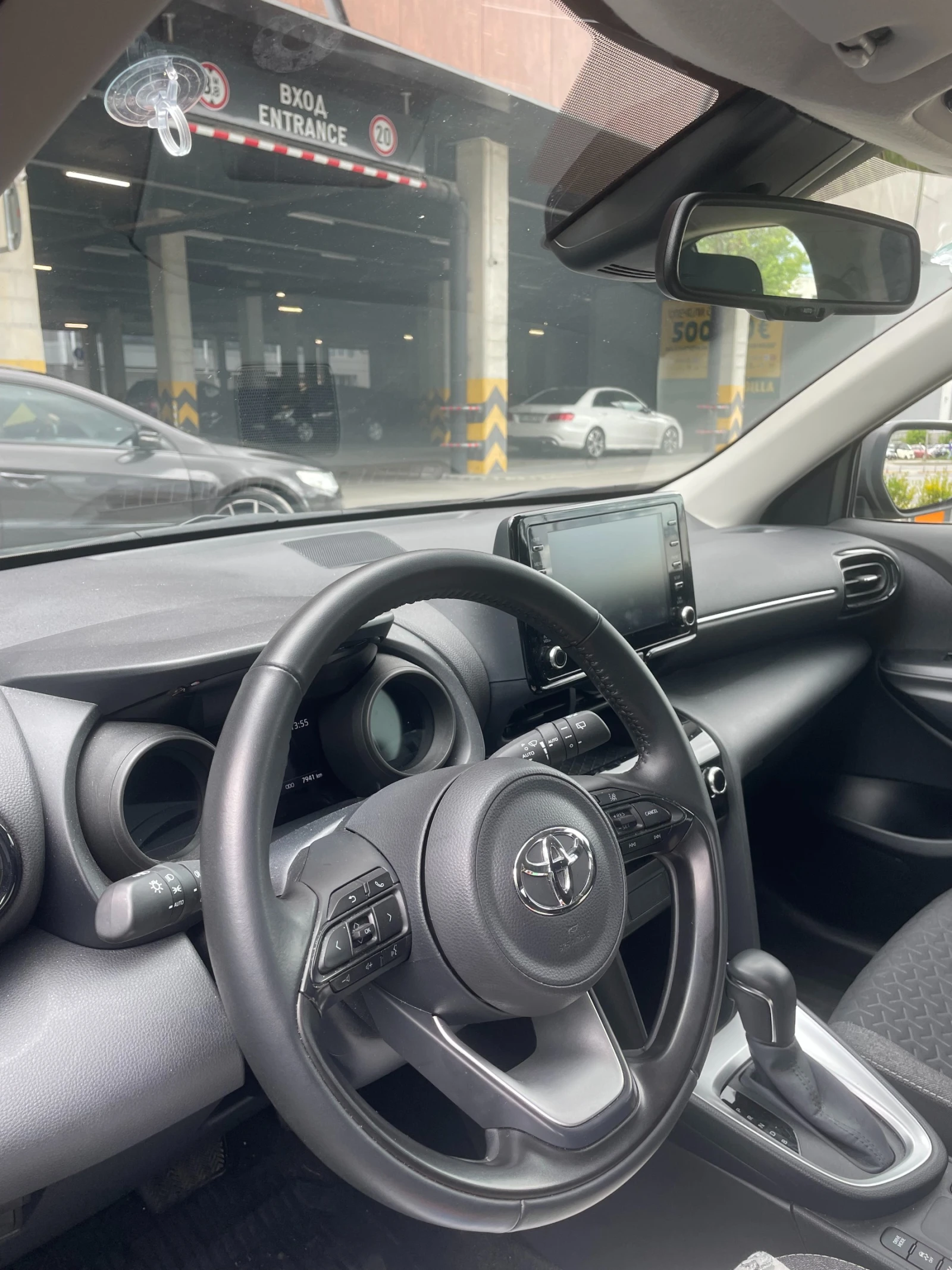 Toyota Yaris Cross, снимка 6 - Автомобили и джипове - 55423983
