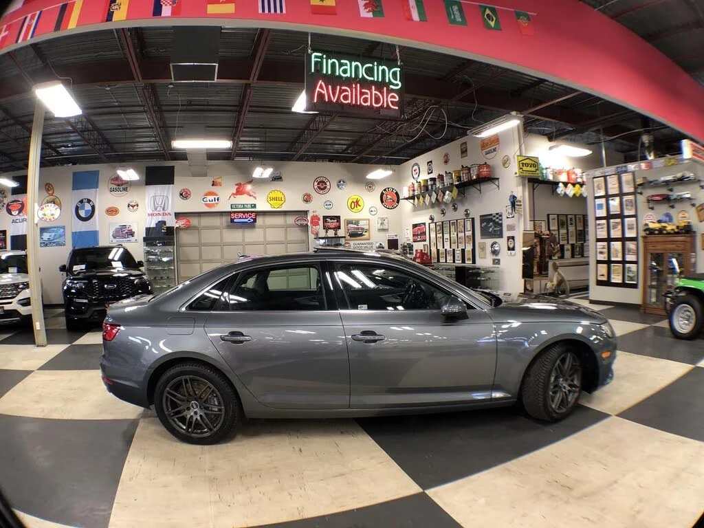 Audi A4 * Quattro* ПАНО* KEYLESS* Camera* ПОДГРЕВ* , снимка 4 - Автомобили и джипове - 55642994