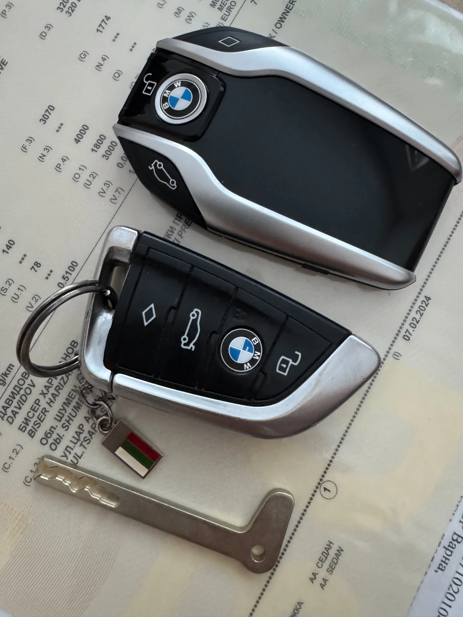 BMW 320, снимка 11 - Автомобили и джипове - 55887350