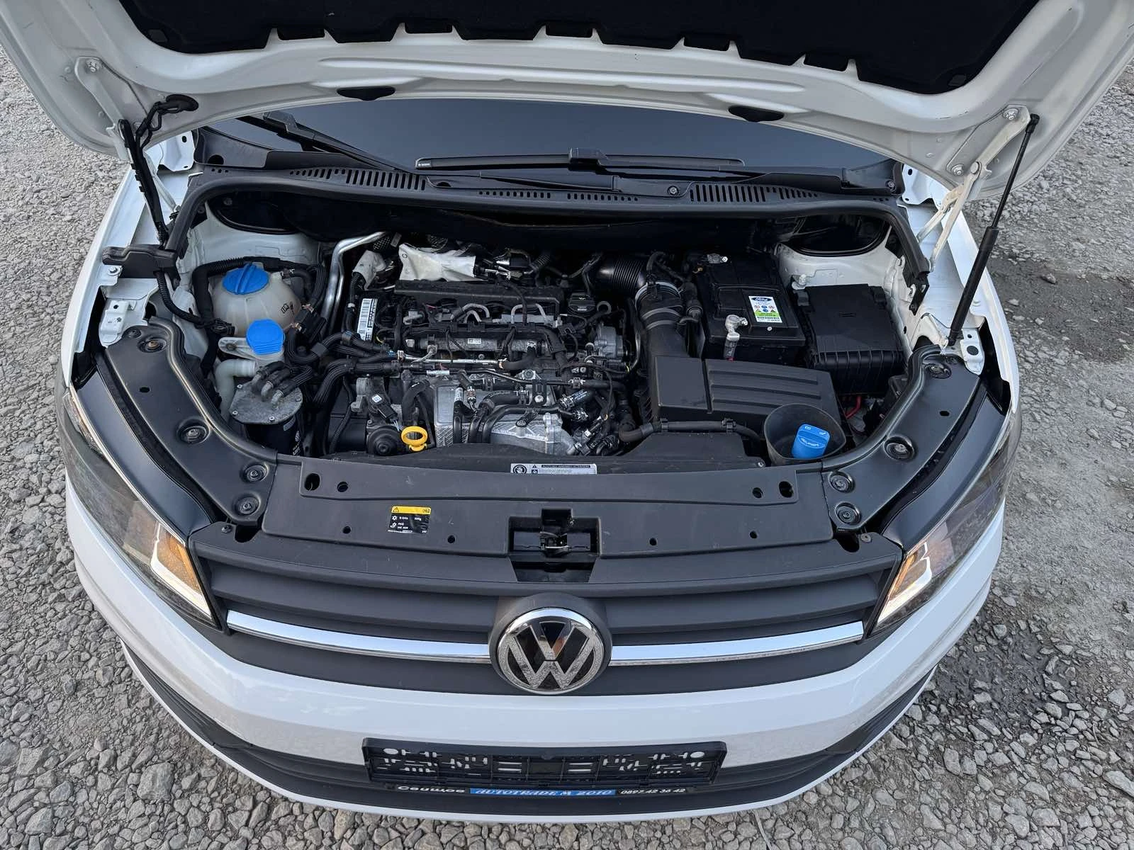 VW Caddy 2.0TDI* PATNIK* FACE, снимка 14 - Автомобили и джипове - 55931983