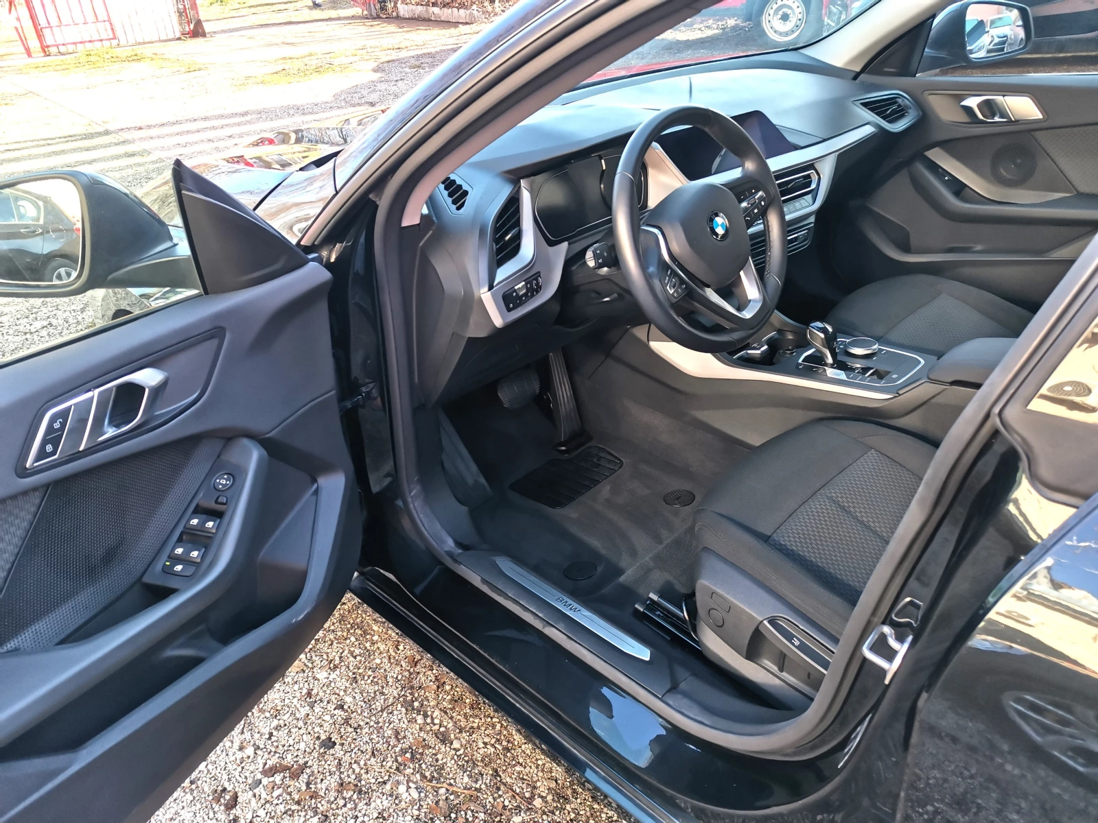 BMW 2 Gran Coupe 216 D, снимка 13 - Автомобили и джипове - 56066564