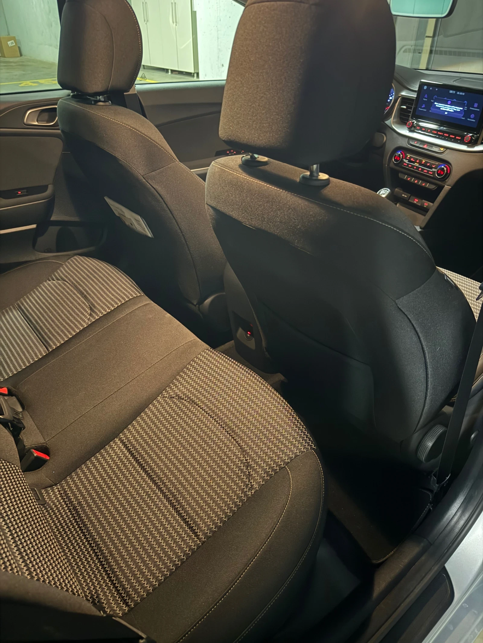 Kia Ceed, снимка 9 - Автомобили и джипове - 56339780