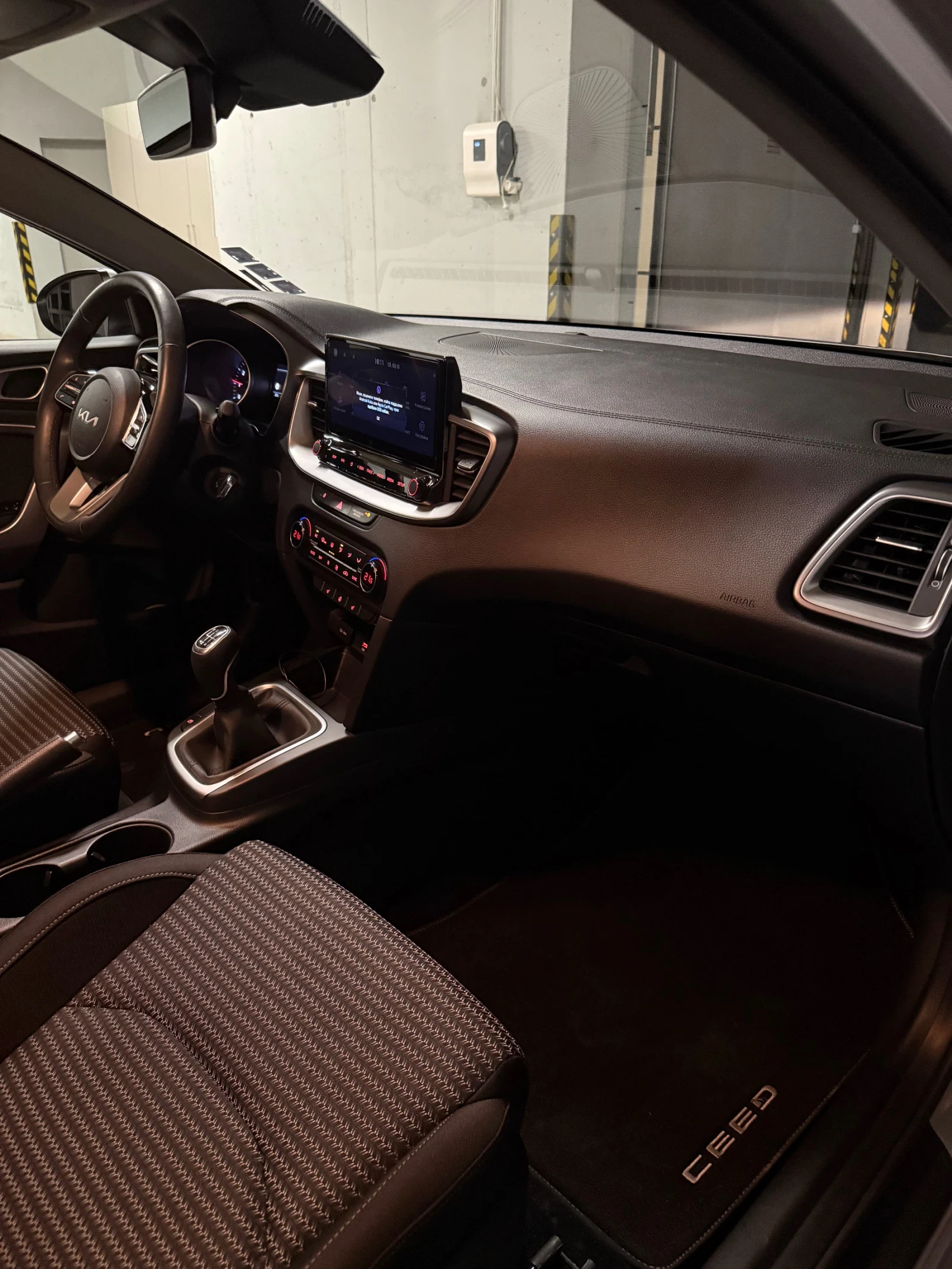 Kia Ceed, снимка 7 - Автомобили и джипове - 56339780