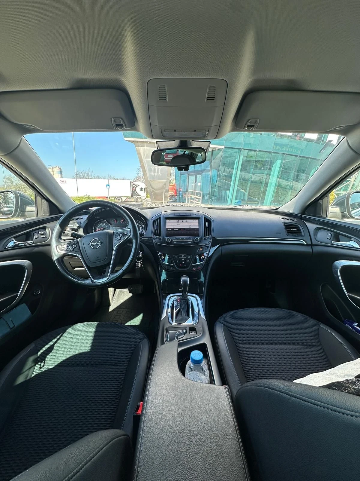 Opel Insignia Перфектен, снимка 4 - Автомобили и джипове - 56528794