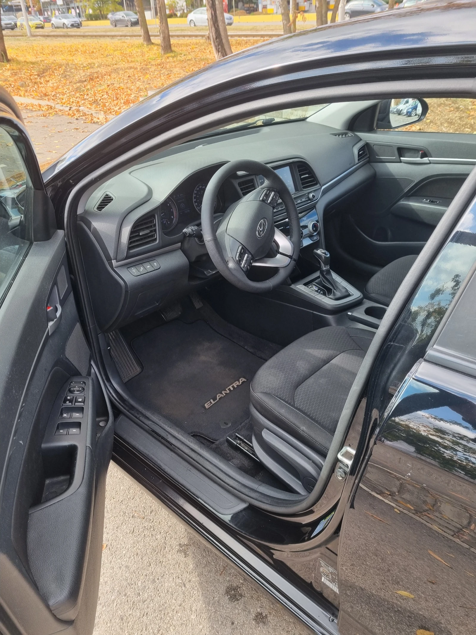 Hyundai Elantra 2.0 �������� �� ��� | Mobile.bg � ����������� 6