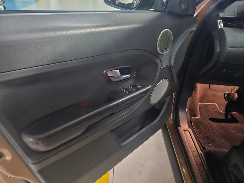 Land Rover Range Rover Evoque, снимка 14 - Автомобили и джипове - 51783121