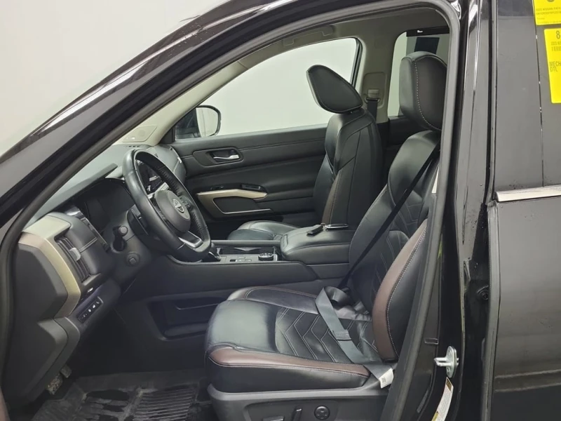 Nissan Pathfinder * Platinum * CARFAX * БЕЗ ПЪРВОНАЧАЛНА ВНОСКА, снимка 5 - Автомобили и джипове - 53188142