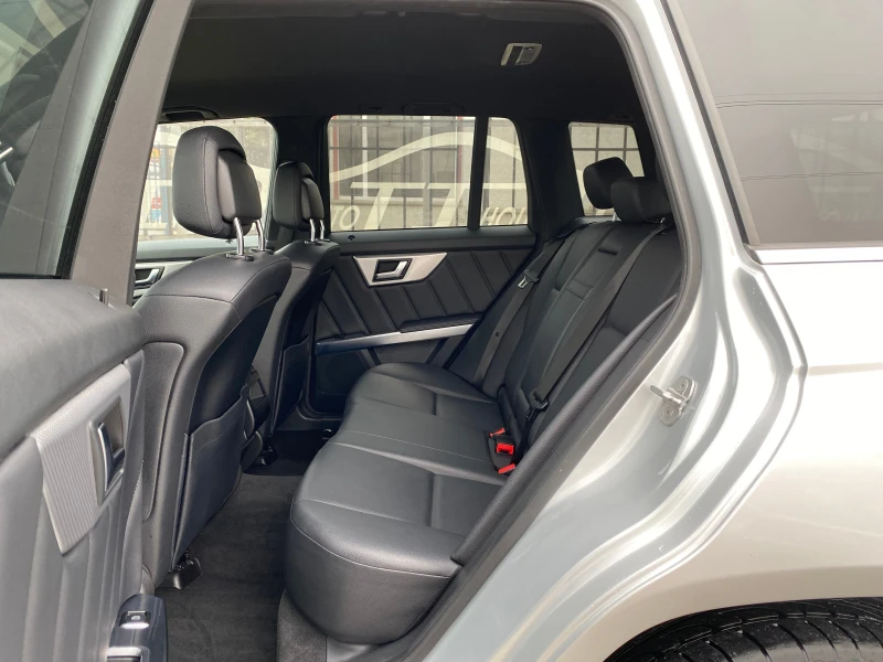 Mercedes-Benz GLK 350 CDI* AMG-Pack* КАТО НОВА* , снимка 15 - Автомобили и джипове - 53231369