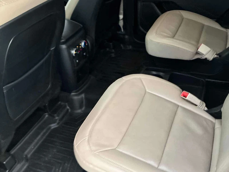 Ford Explorer Limited * 4WD * 360  * ACC* CARFAX, снимка 13 - Автомобили и джипове - 53523557