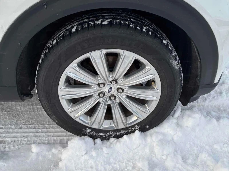 Ford Explorer Limited * 4WD * 360  * ACC* CARFAX, снимка 7 - Автомобили и джипове - 53523557