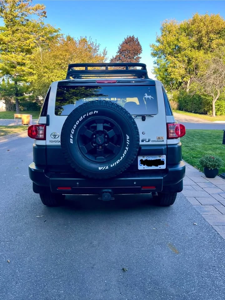 Toyota Fj cruiser CARFAX* АВТОФИНАНСИРАНЕ БЕЗ ПЪРВОНАЧАЛНА ВНОСКА - изображение 3