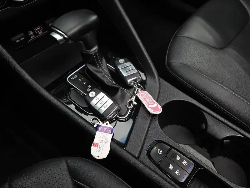Kia Niro, снимка 9 - Автомобили и джипове - 56688437