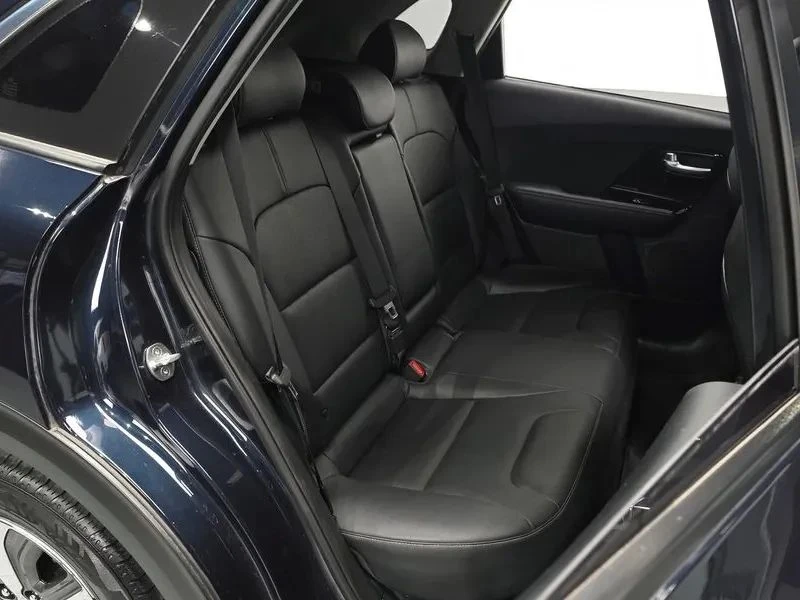 Kia Niro, снимка 12 - Автомобили и джипове - 56688437