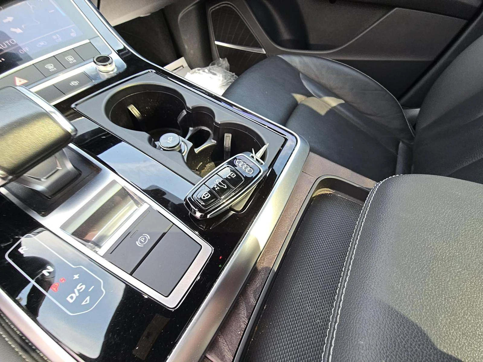 Audi Q8 Premium Plus ОБДУХВАНЕ/ПОДГРЕВИ/B&O 3D/ 360*  - изображение 8