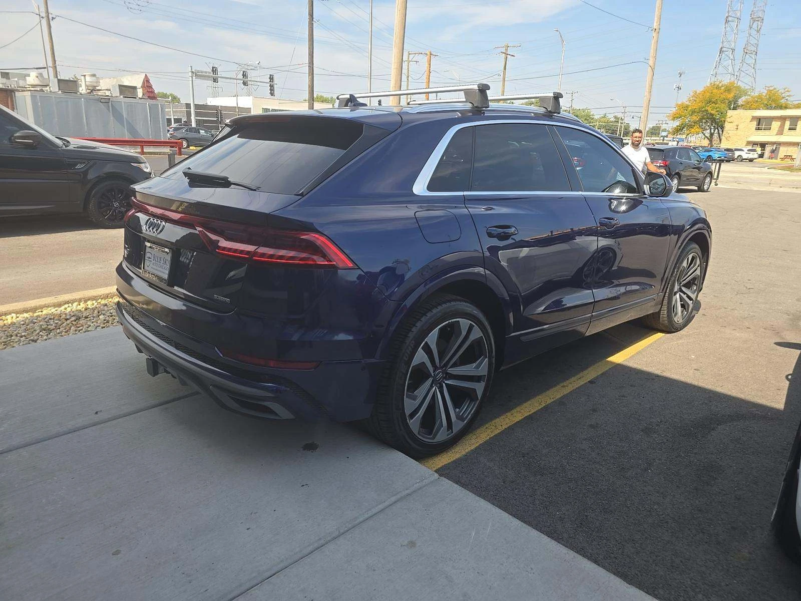 Audi Q8 Premium Plus ОБДУХВАНЕ/ПОДГРЕВИ/B&O 3D/ 360*  - изображение 4