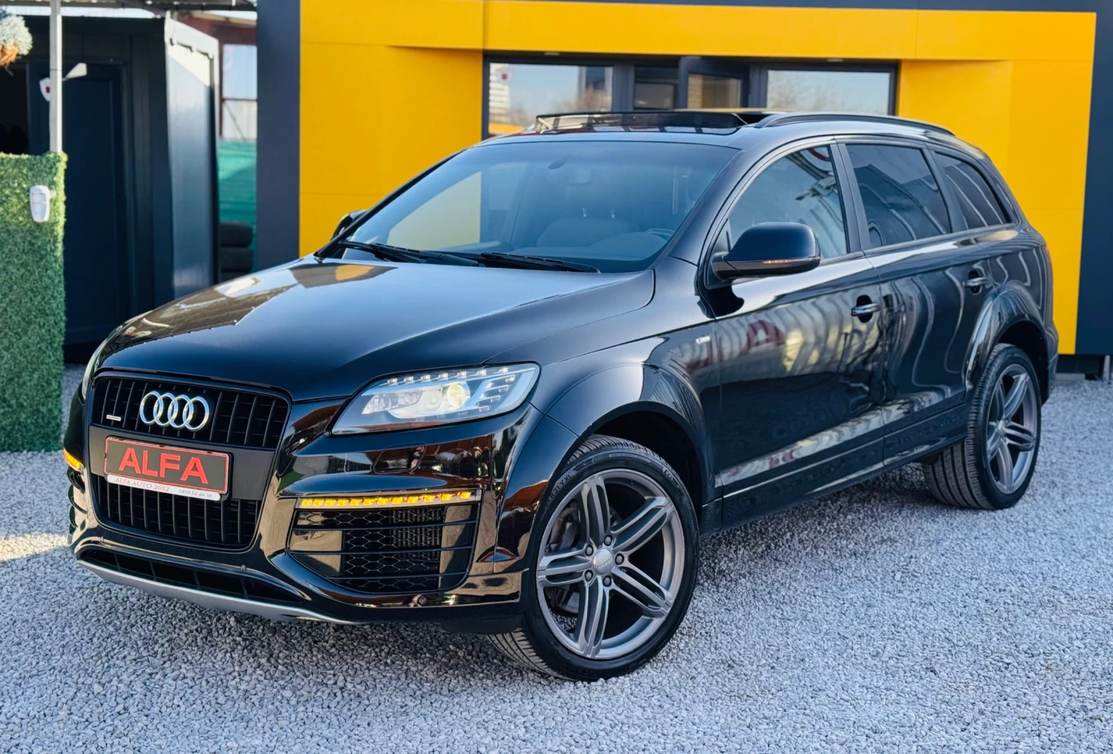 Audi Q7 W12/3.0d/8g/FULL PACKET/ПАНО+ КАМЕРА+ 7 места/ТОП/, снимка 3 - Автомобили и джипове - 53846656