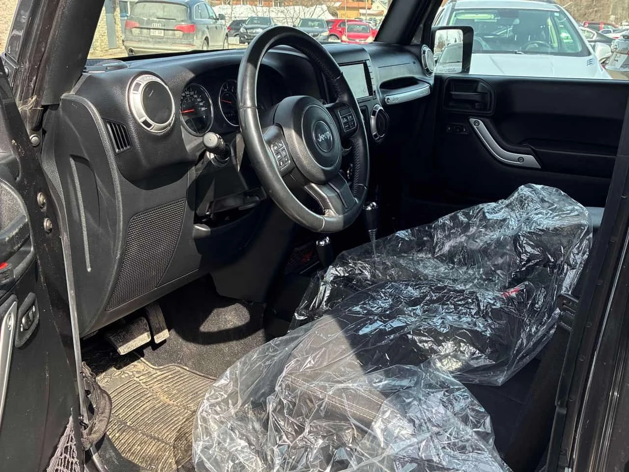 Jeep Wrangler * Sahara * ПАНО* ПОДГРЕВ* KEYLESS* , снимка 5 - Автомобили и джипове - 53979777