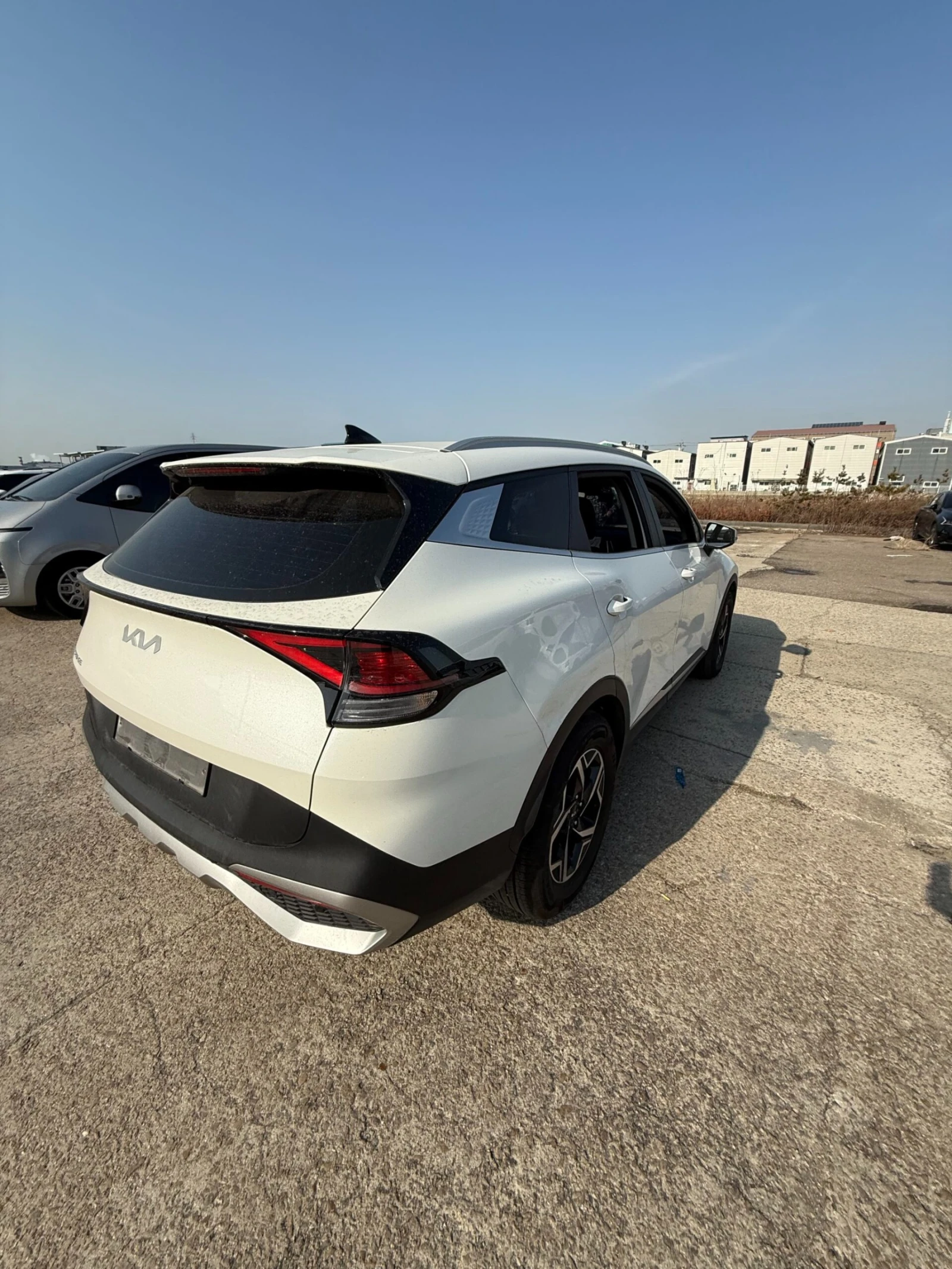 Kia Sportage 2.0 CRDI - ОЧАКВАН ВНОС, снимка 3 - Автомобили и джипове - 54125874