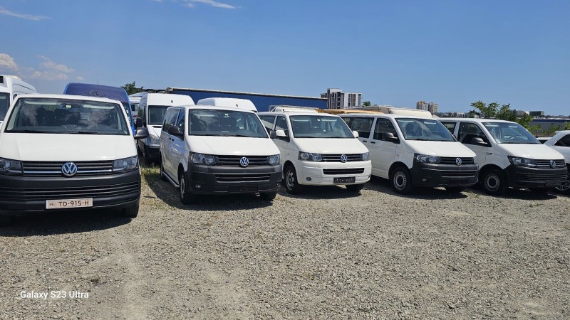 VW Transporter Т6-160 000 -ДВА БРОЯ НАЛИЧНИ-като нови! , снимка 1 - Бусове и автобуси - 46602644