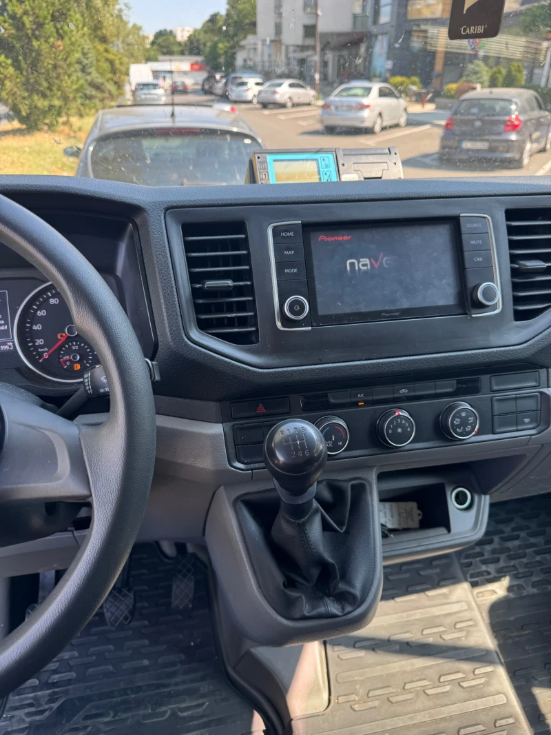 VW Crafter НОВ ВНОС ХЛАДИЛЕН, снимка 11 - Бусове и автобуси - 52586817