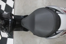 Suzuki Burgman 200i 2014г., снимка 9