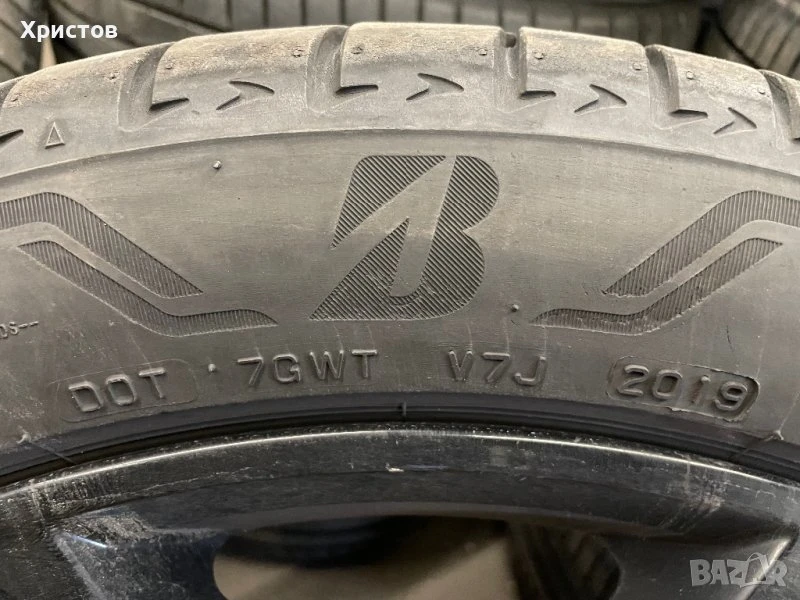 Гуми Летни 285/40R21, снимка 3 - Гуми и джанти - 49361777