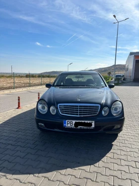 Mercedes-Benz E 220, снимка 3