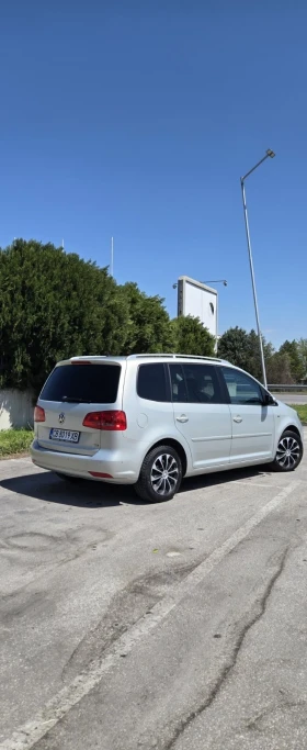 VW Touran - 7100 € / 13886.39 лв. - 28463270 7