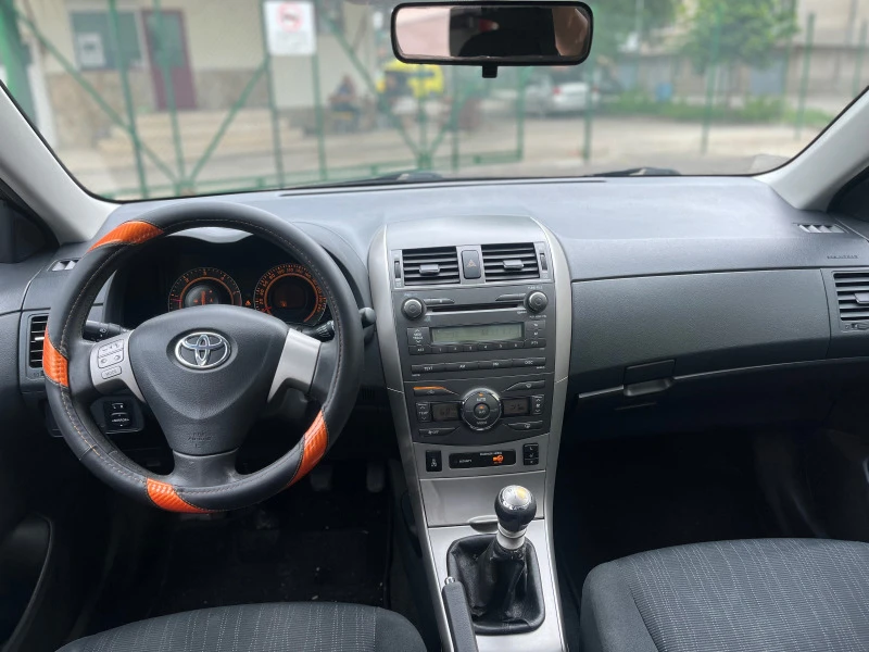 Toyota Corolla 2.0D4D 6 ck , снимка 9 - Автомобили и джипове - 46974120