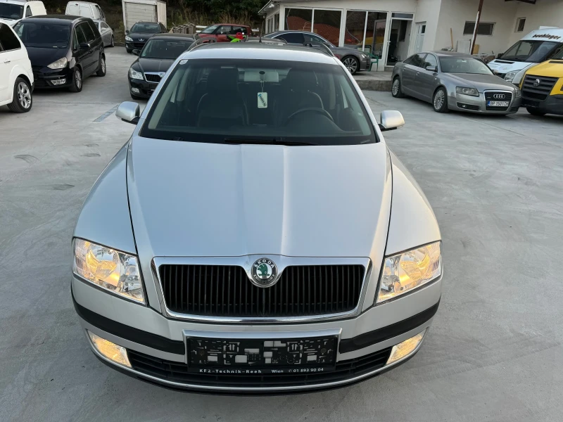 Skoda Octavia 2.0TDI КОЖА, снимка 2 - Автомобили и джипове - 47335144