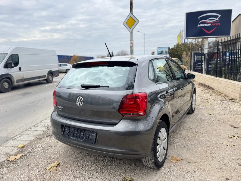 VW Polo, снимка 4 - Автомобили и джипове - 48142058