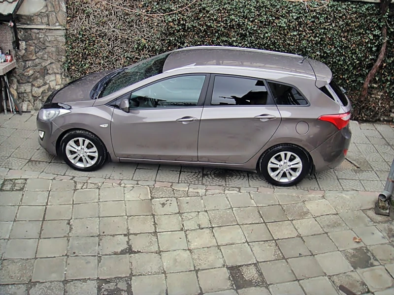 Hyundai I30 1.4 ГАЗ EURO 5, снимка 7 - Автомобили и джипове - 48725455