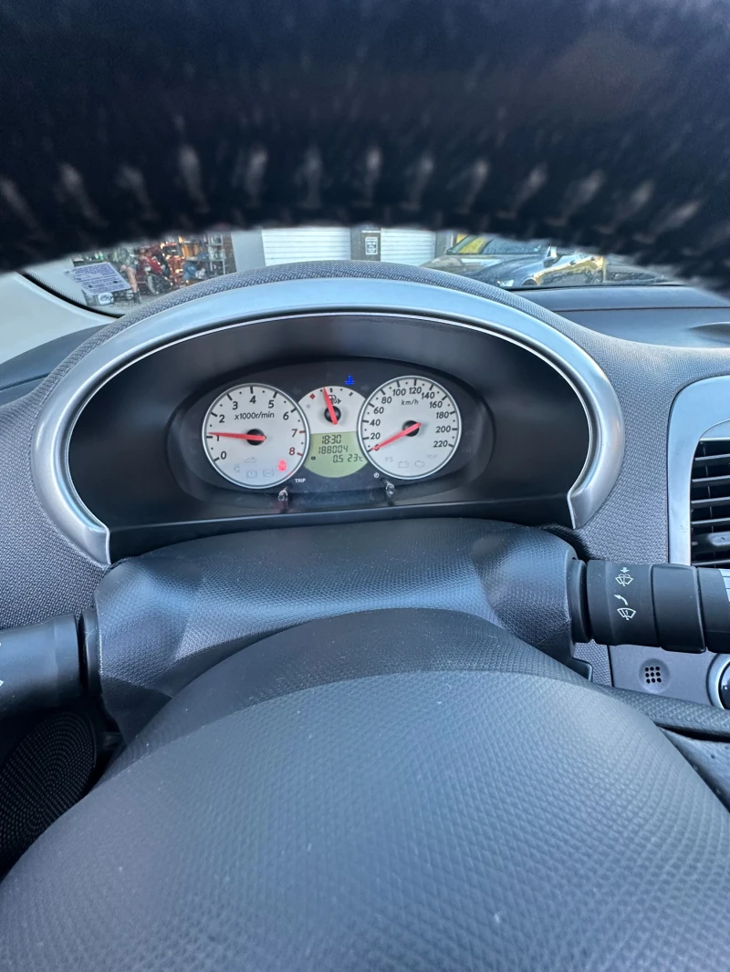 Nissan Micra 1.6 i Кабрио, снимка 6 - Автомобили и джипове - 52545726