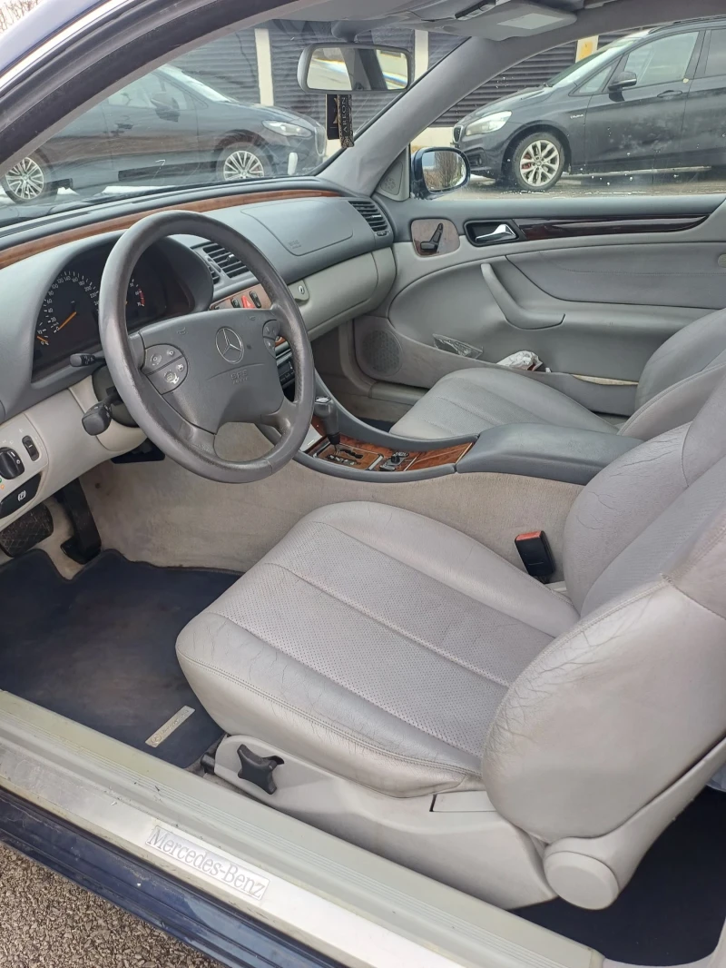 Mercedes-Benz CLK 230 KOMPRESSOR, снимка 7 - Автомобили и джипове - 53187778