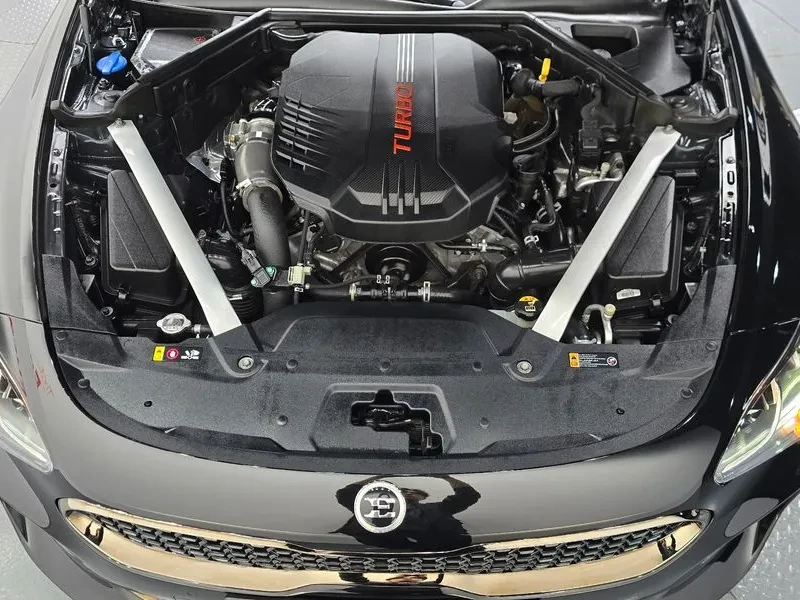 Kia Stinger 3.3 AWD GT - САМО 30% АВАНС, снимка 6 - Автомобили и джипове - 55998719