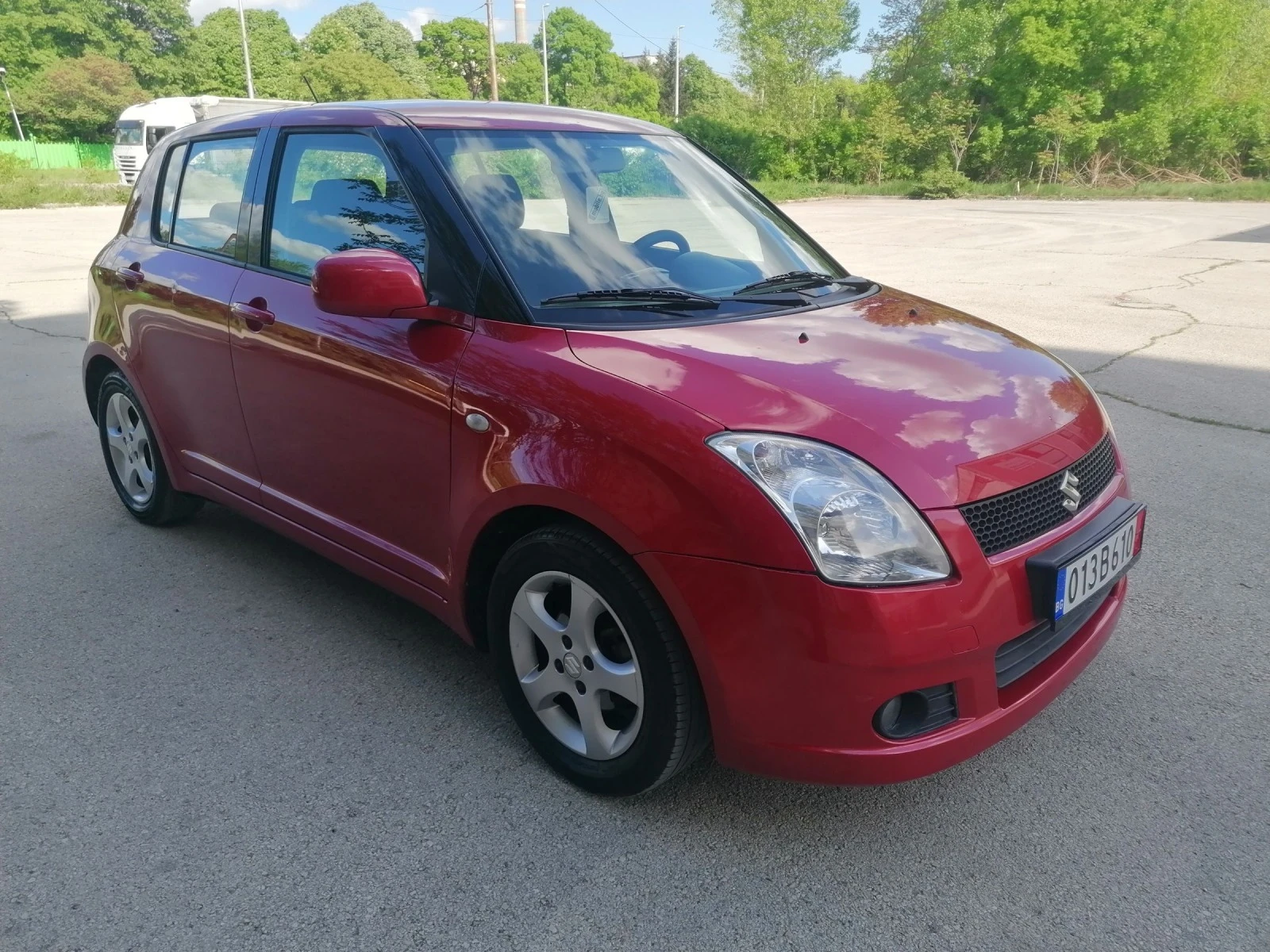 Suzuki Swift 1.3i 2007G - изображение 4