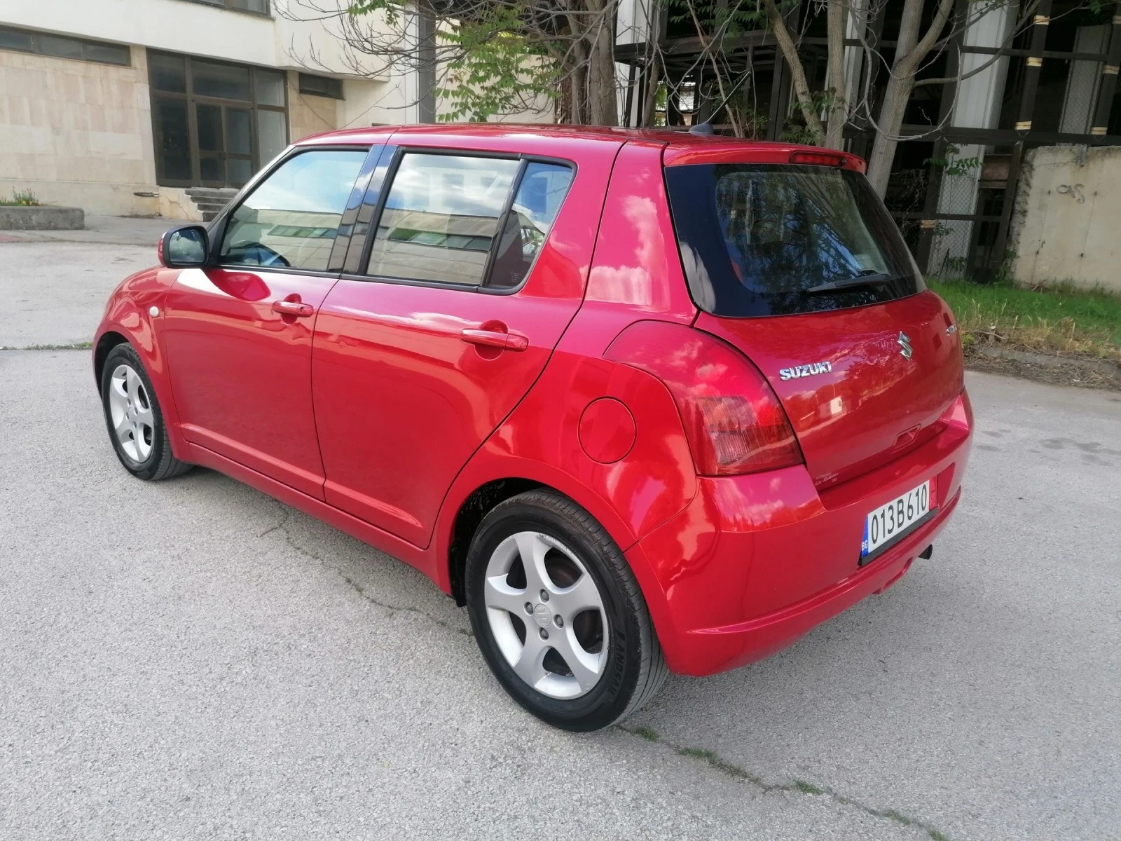 Suzuki Swift 1.3i 2007G - изображение 8